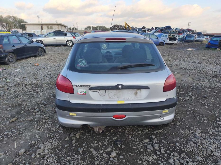 ПЕЖО 206 1.4 75 кс  1999г на части