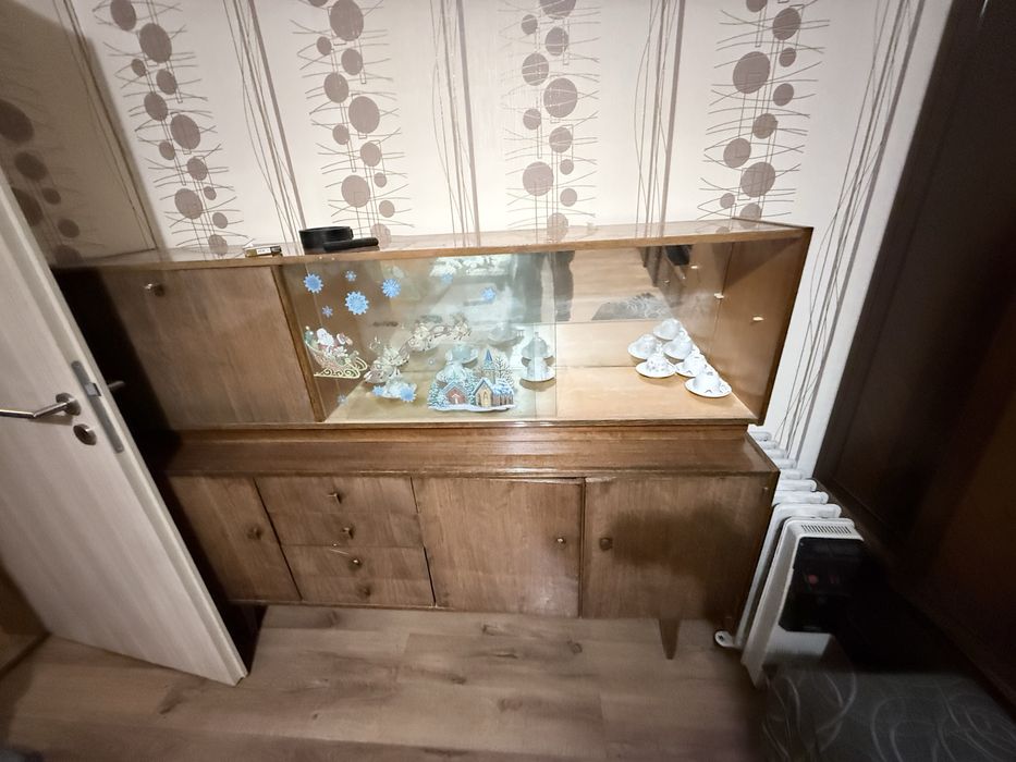 Подарявам стари мебели