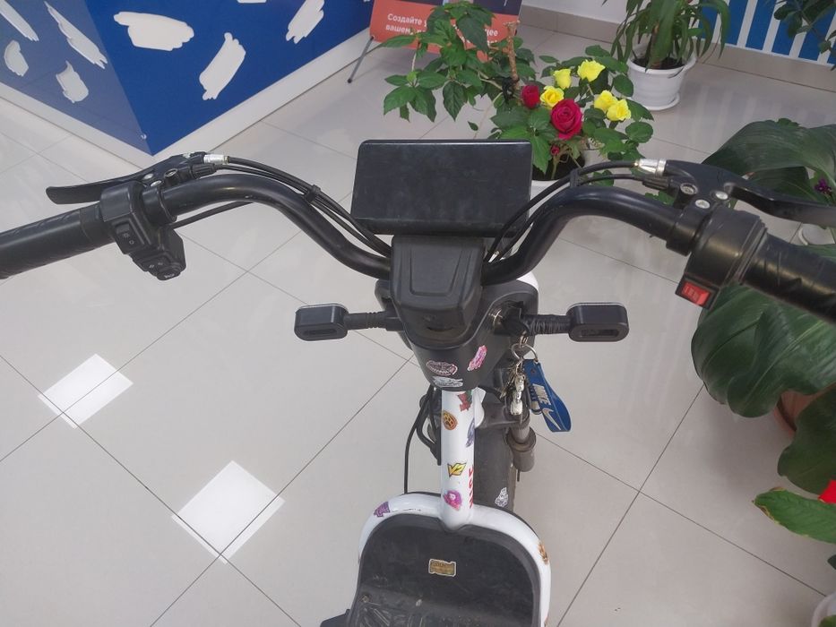продам Электроскутер с новым акумулятором