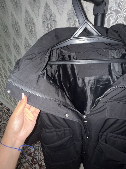 Продам куртку женскую