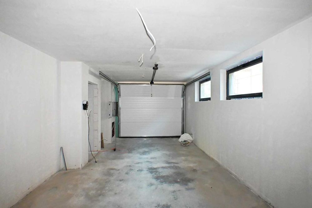 Продава се Къща в Перник, Драгановец - 264 кв.м за 744 €/кв.м - Снимка #12