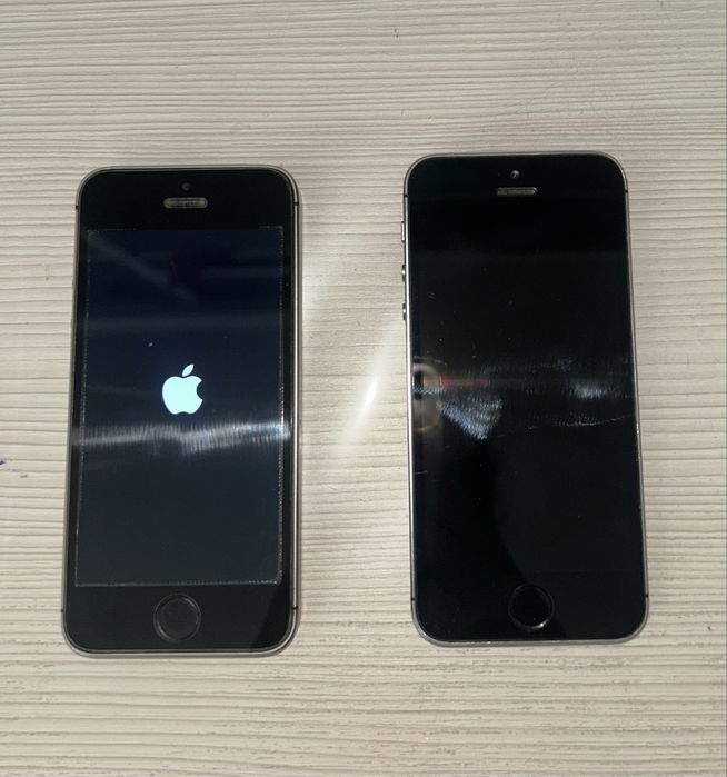 Два айфона 5s  за 15000