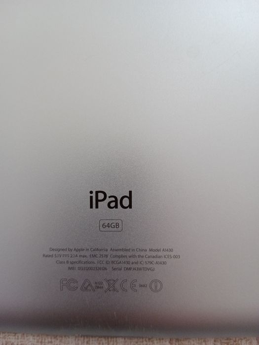 продам  iPad 3   на  запчасти