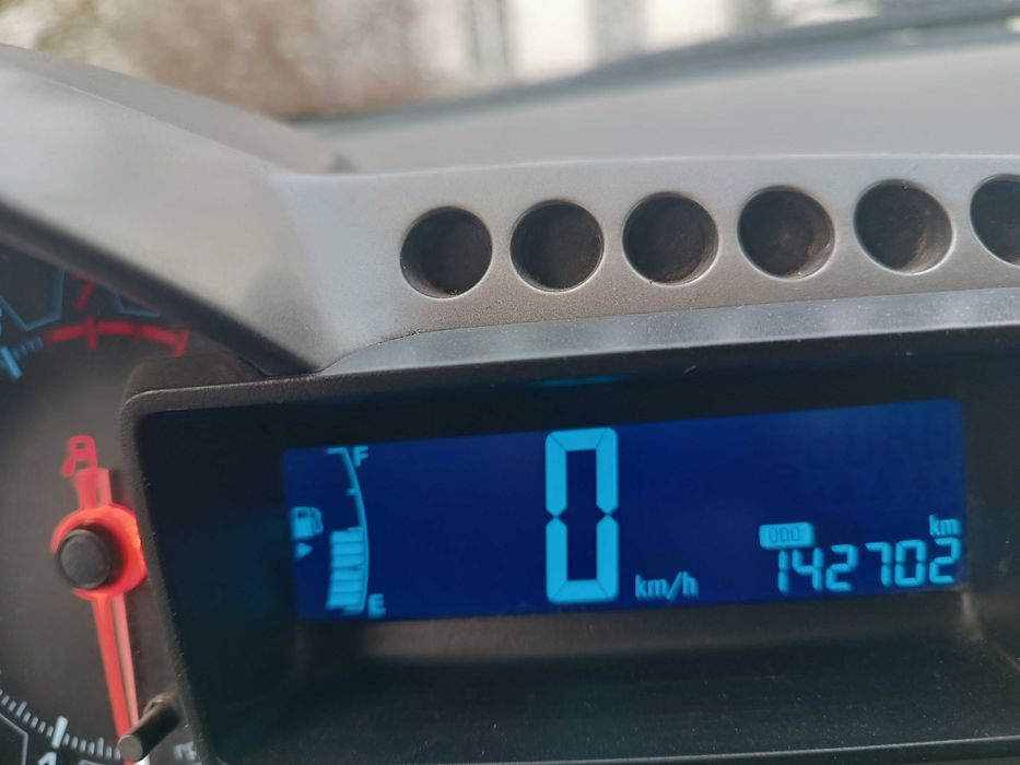 Продам юркий, маневренный автомобиль