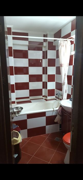 Inchiriez Garsoniera Conf 1