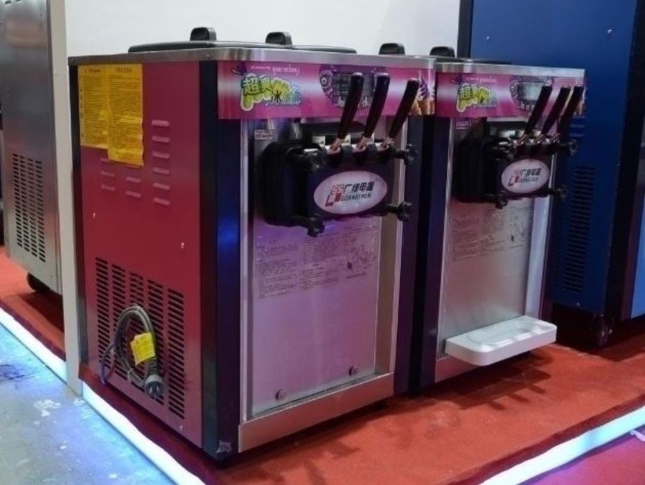 Аппарат для мороженого, Фризер