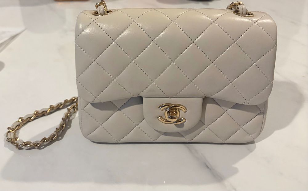 Дамска чанта Chanel- в отлично състояние