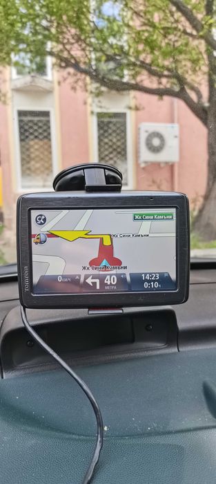 Том Том навигация 5.2 инча за камион, лека кола и бус с карти на България, Турция и Европа 2026 г.