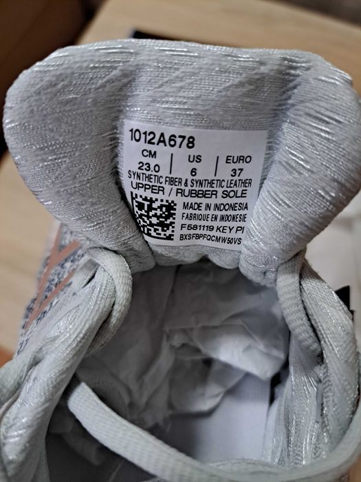 Маратонки  ASICS