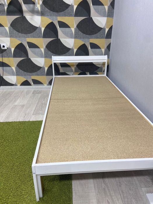 Продам кровать "ikea"
