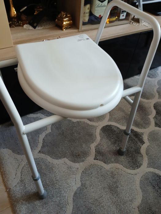 Vand scaun WC nou