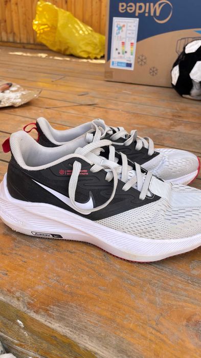 Кроссовки для Бега