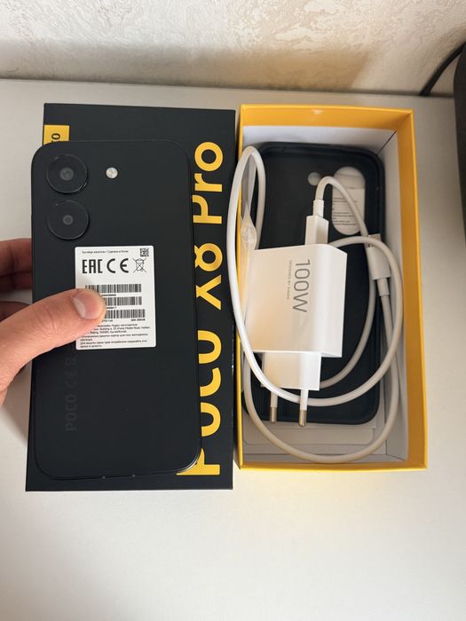 Продам Poco X8 pro