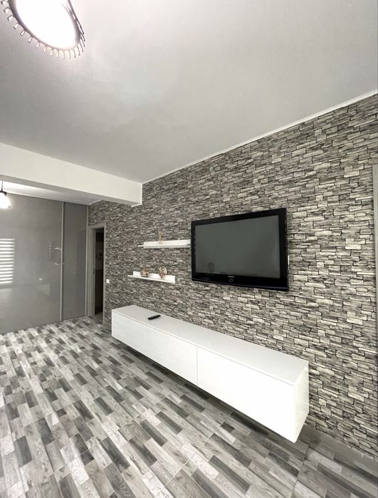 Apartamente de închiriat