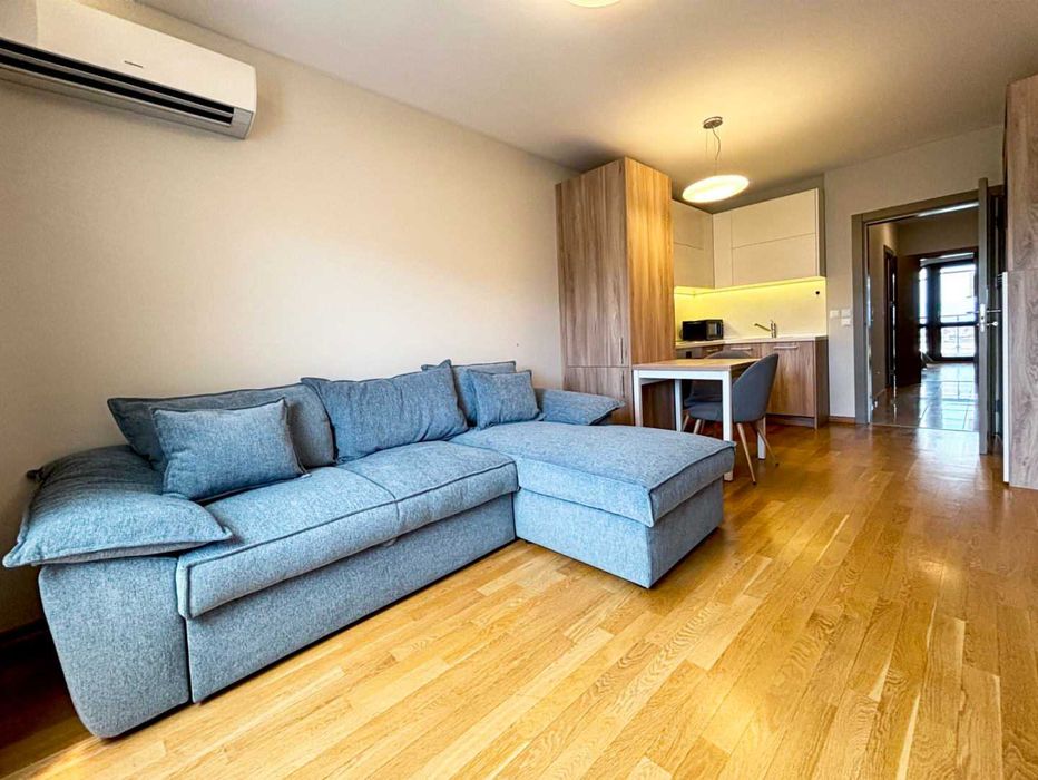 Продава се Двустаен апартамент в София, Гео Милев - 60 кв.м за 2417 €/кв.м - Снимка #1