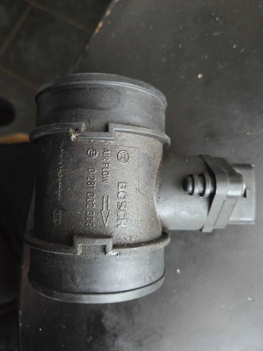 Продавам дебитомер , резервна гума (патерица) и контролер за стъклата за Алфа Ромео 147