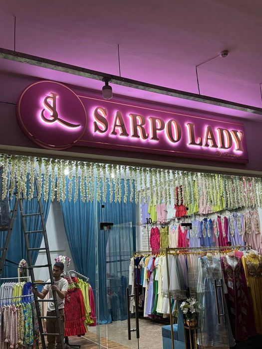 Kievda jinsiy xizmatlar uchun reklama