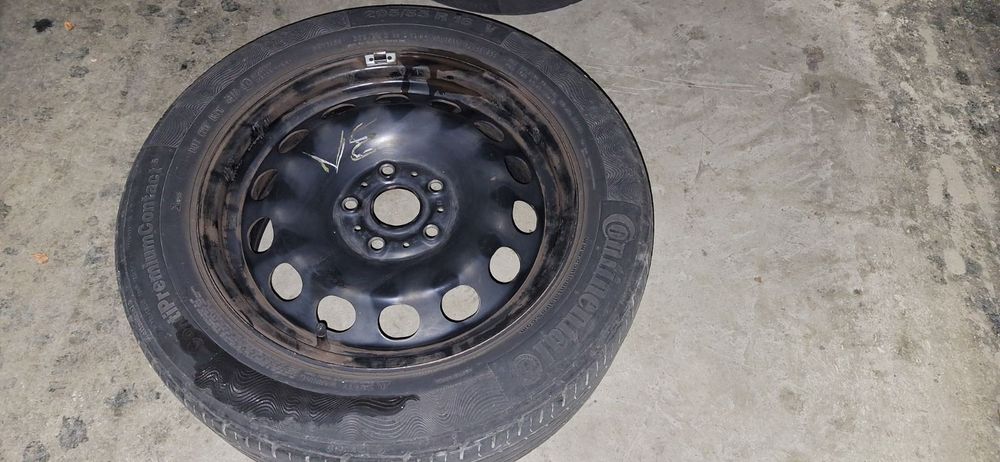 4 бр. оригинални метални джанти  205/55/16– Skoda Octavia A3 + летни г