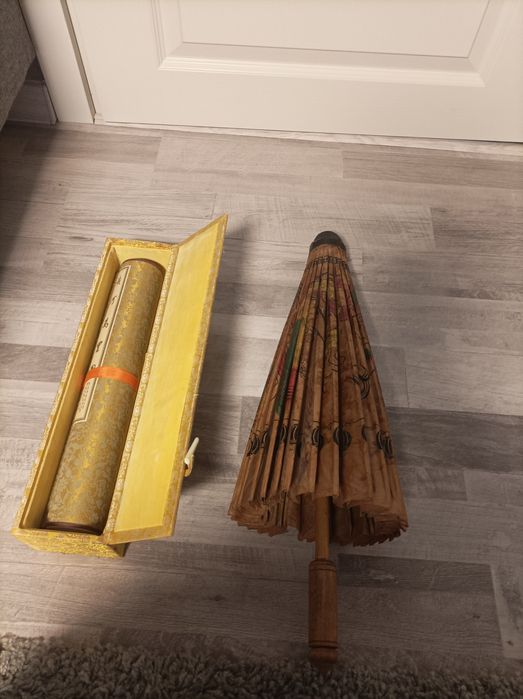 Много стар ретро колекционерски чадър от маслена хартия оригинален