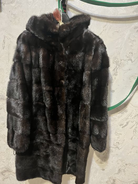 Шуба норковая, коричневая