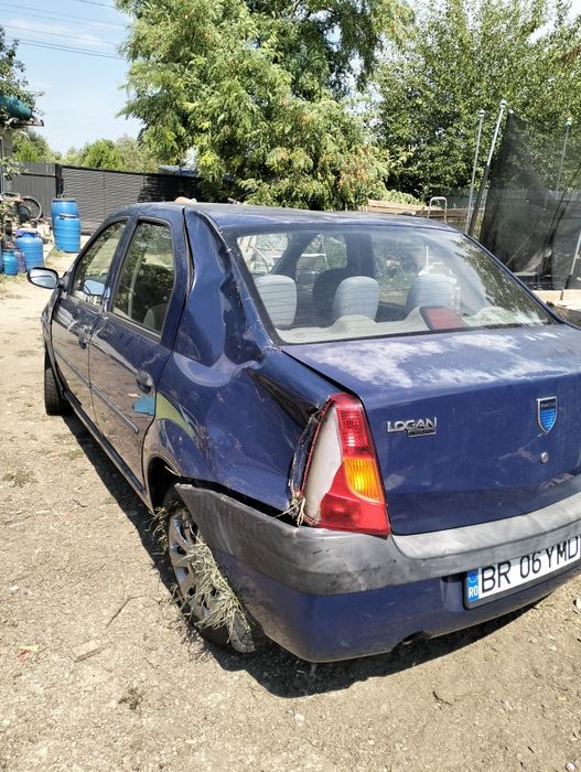 Dacia logan 1 avariată