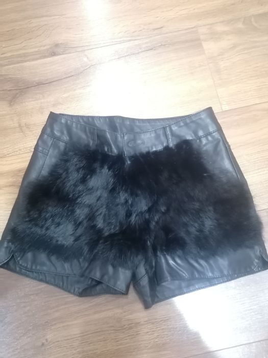 Кожени къси панталонки