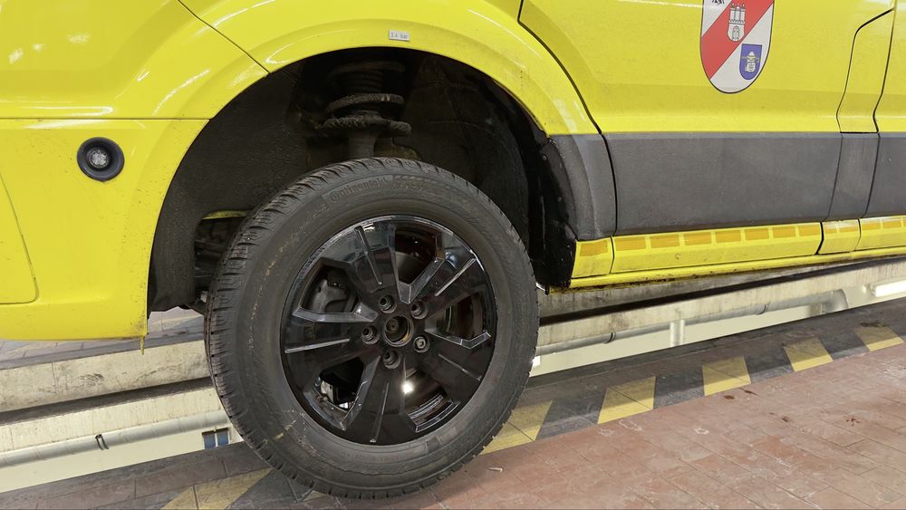 235 60 R 17 C jante VW MAN