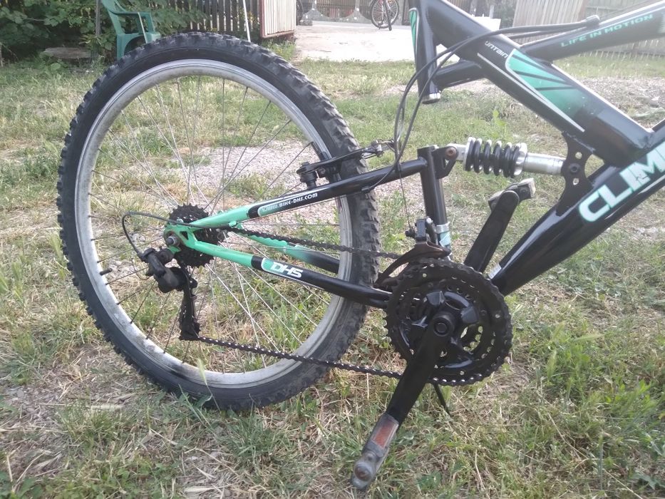 Mountain bike DHS,în stare bună