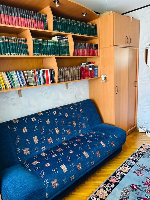 Inchiriez apartament Valea Rosie