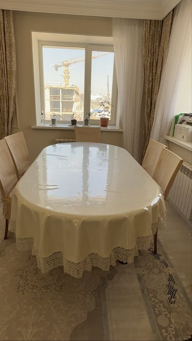 Стол сос стулями 6 шт …..