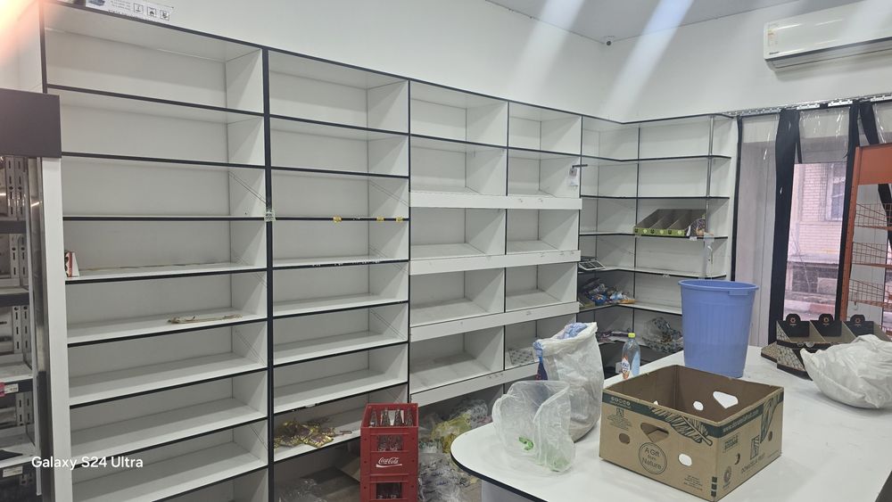 Магазин полкаси янги холати