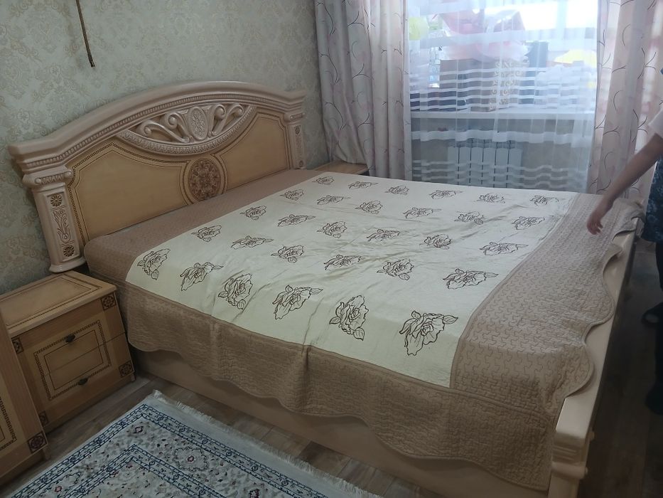 Вместительный гарнитур