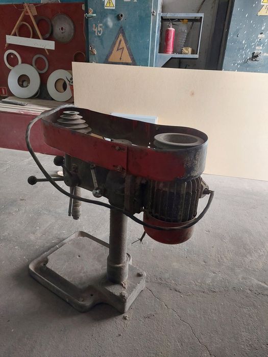 Сверлильный станок