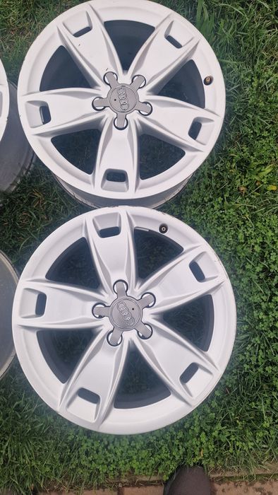 Jante originale Audi, anvelope MS Bridgestone fulg 235 65 17,275 60 20