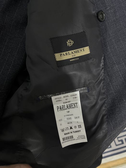 Костюм двубортный тройка