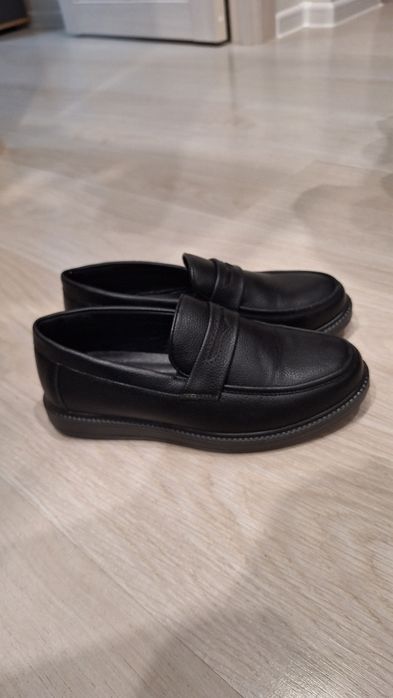 Продам новые туфли