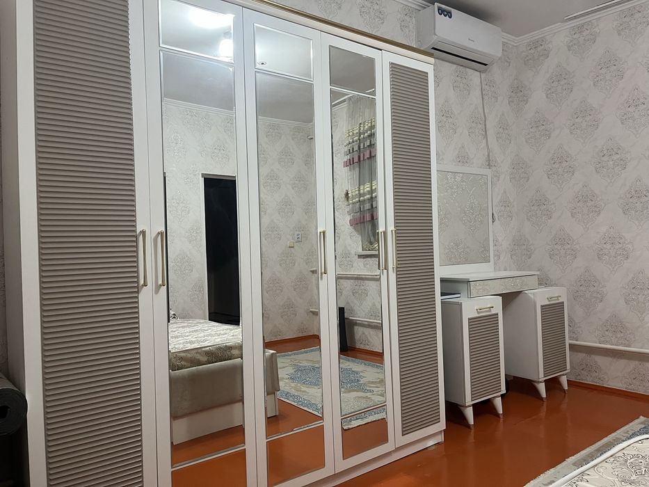 Спальный гарнитур сатылады