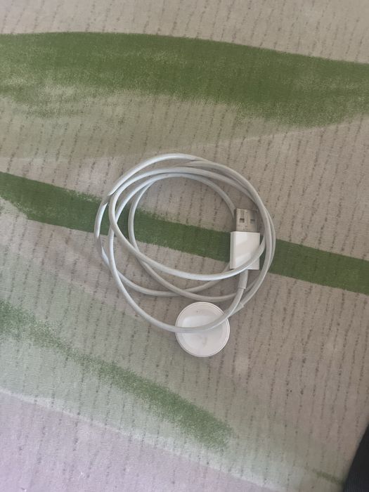 Продам зарядку на apple watch эпл вотч