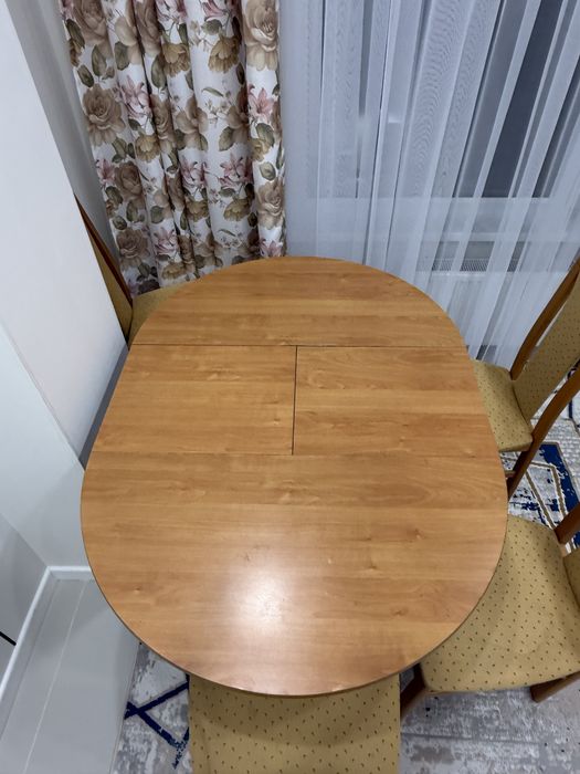 Продам стол и стулья