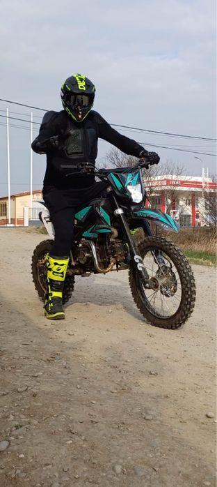 Vând Cross 140cc KXD