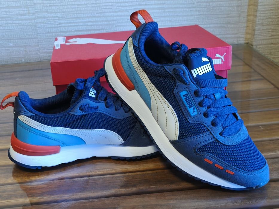 Продам.PUMA R78 JUNIOR. кроссовки.
