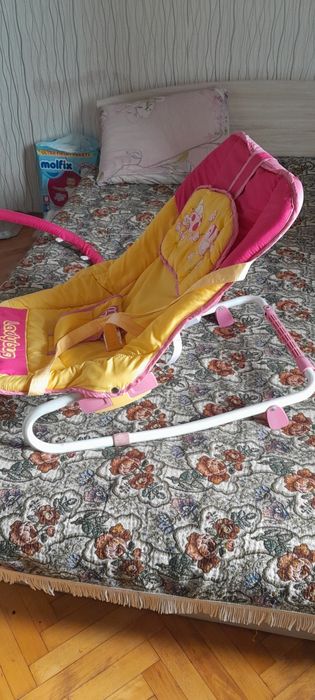 Бебешки шезлонг Moni