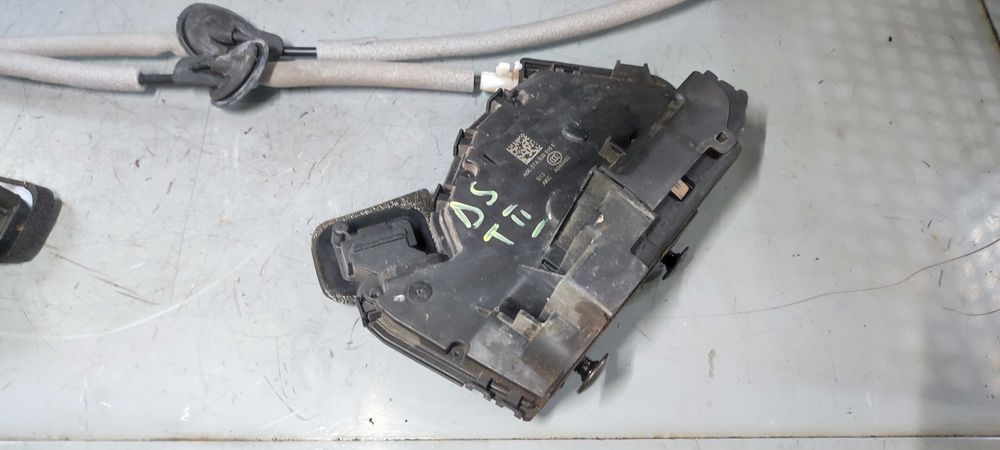 Broasca usa fata spate stanga dreapta volkswagen vw touran 2 2015-2025