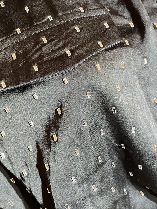 Продается черное  платье со стразами вечернее, рр 44-46