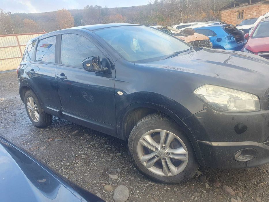 Dezmembrez Nissan Qashqai 1.5 DCI 2010