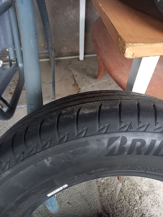 Продам летние шины на Раф Bricetone