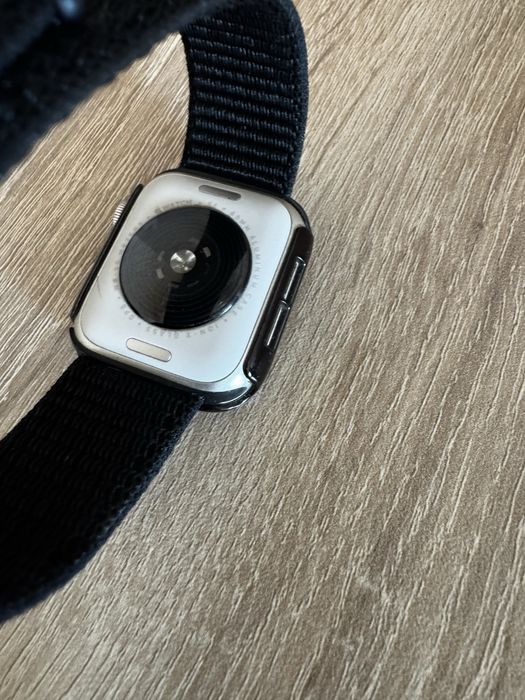 Apple watch se + 3 кайшки