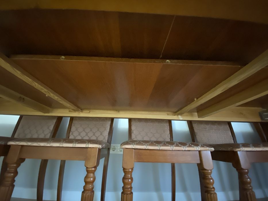 Стол гостевой деревянный