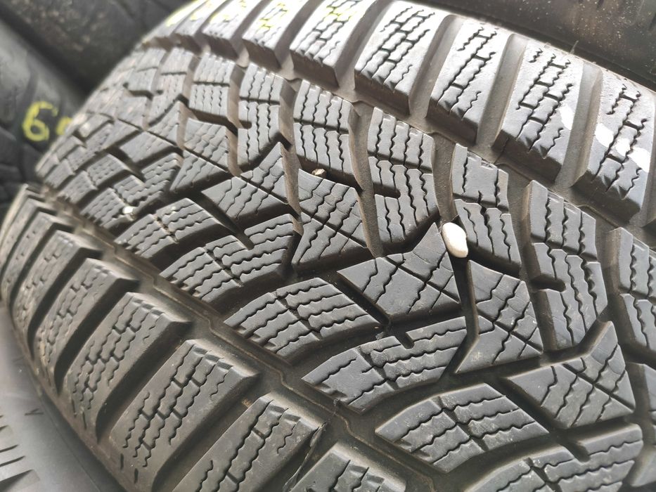 4бр Като нови зимни гуми 205 55 16 - Dunlop - DOT 2022