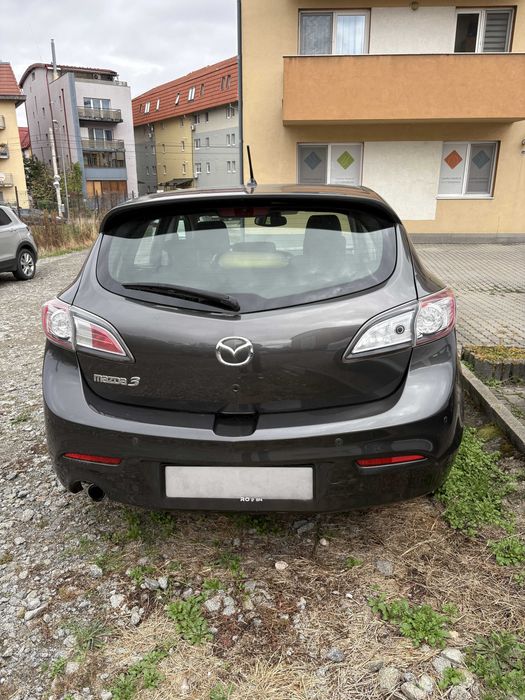 Mazda 3 2010 benzină, 5.000 € — imagine 2